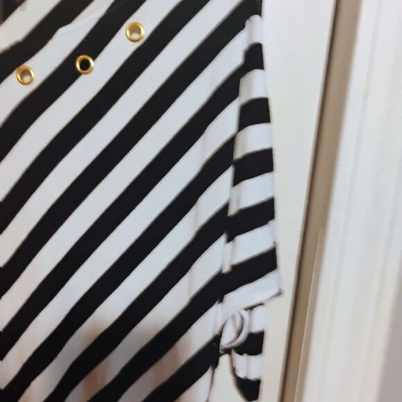 Belldini Black and White Oversized Sailor Collar Blouse - Picture 8 of 11